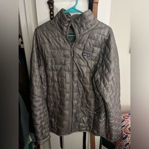 Patagonia women’s micro puff jacket